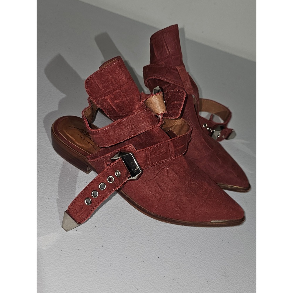 Jeffrey Campbell Free People Womens Red Croc/Snake Embossed Leather Booties 7.5